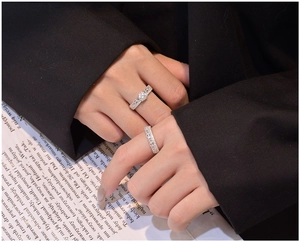 Close-up of 925 sterling silver bridal ring set with 6mm cubic zirconia on model hand