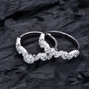 Sparkling S925 sterling silver micro-pave flower ring set with high-quality zircon stones