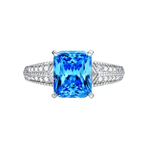 Strahlender 5,6ct Aquamarin Ring aus 925 Silber mit Eisblumen-Schliff Hauptstein