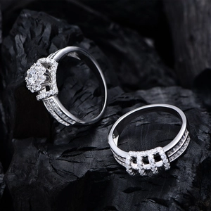 Luxurious S925 silver halo engagement ring set with shimmering diamonds on a charcoal base