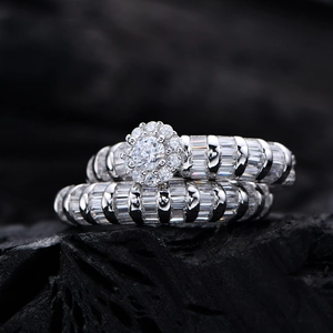 925 silver double ring set with large round center stone and baguette-cut side diamonds