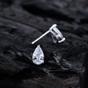 Elegant pear cut cubic zirconia S925 sterling silver stud earrings with 3-prong setting