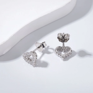 Elegant S925 sterling silver heart stud earrings with cubic zirconia stones