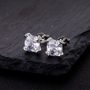 Elegant 925 silver stud earrings with 8x8mm princess cut cubic zirconia in four-claw setting