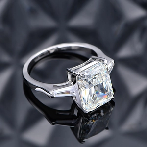 Bague classique en argent 925 avec diamant radiant de 10,5ct et pierres latérales