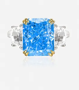 Makro-Detail des 8x10mm blauem Carbon-Diamant-Rings aus S925 Sterling Silber im Eis-Schliff