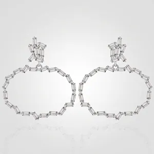 Boucles d'Oreilles Clous en Argent Sterling S925 avec Zirconia Rectangulaire Irrégulier Design Géométrique Moderne pour Femmes