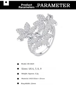 Détail macro d'une bague feuille en argent S925 avec zircons sertis et largeur 23 mm