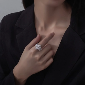 Wheat ear S925 sterling silver ring with sparkling marquise cubic zirconia stones on model