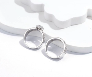 Detailed view of S925 silver snowflake ring set with sparkling cubic zirconia inlay