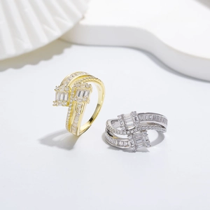 S925 sterling silver winding rings with crystal pave stones in gold and silver finish