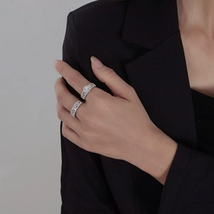 Elegant S925 silver snowflake rings set with sparkling zircon stones for women