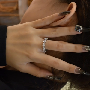 Pear cut teardrop eternity ring in 925 silver with high carbon diamond stones