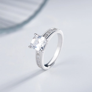 Asscher cut square cubic zirconia ring in 925 silver with adjustable channel set band