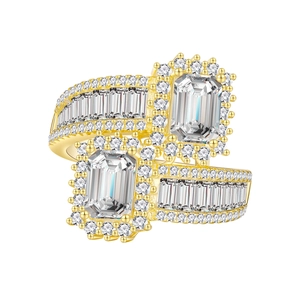 Bague luxueuse en or 18 carats avec deux pierres taille émeraude et pavé de diamants
