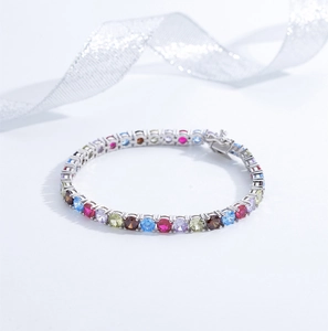 Bracciale tennis arcobaleno in argento sterling 925 con gemme colorate e griffes