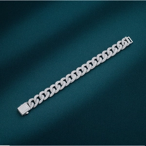 Bracciale cubano in argento hip hop con pietre di zircone cubico ghiacciate pave