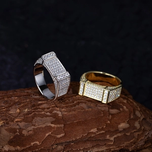 Bagues hip hop en argent S925 glacé en or et argent avec pavé de pierres de zircone