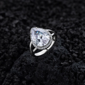 Elegant pear-cut halo teardrop diamond ring with split shank in S925 sterling silver