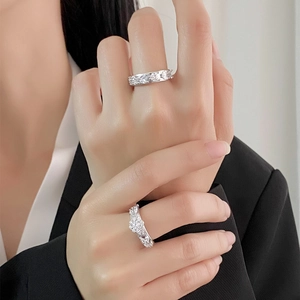 Elegant S925 sterling silver leaf and heart diamond ring with cubic zirconia stones