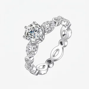 Bague en Argent Sterling 925 pour Femme Bague de Simulation de Diamant Rond à Quatre Griffes avec Bande de Strass Infini Creux Bijoux de Mode Cadeau