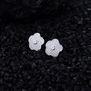 Boucles d'oreilles camélia en argent S925 avec micro-incrustation de zircon brillant