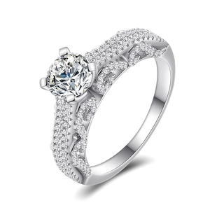 Luxurious S925 sterling silver ring with large round solitaire and twisted micro-pave band