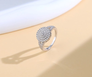 Detailed view of S925 sterling silver ring with multi-layer pavé zircon and S925 hallmark