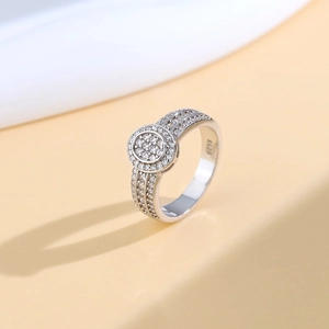Sparkling S925 sterling silver oval ring with micropave cubic zirconia crystals for women