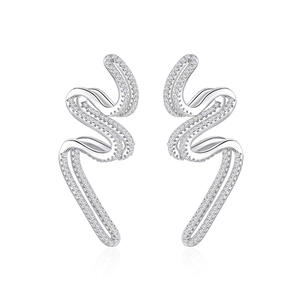 Boucles d'oreilles vagues en argent S925 avec zircons cubiques et design incurvé