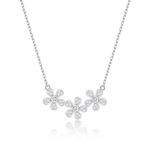 Collier marguerite élégant en argent S925 avec trois pendentifs floraux étincelants
