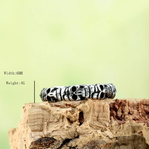 Silver retro stainless steel skull ring with 6mm band width for men and punk style