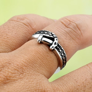 Vintage punk silver belt buckle open ring with black lattice texture for men