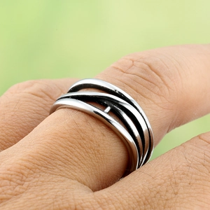 Retro multi-layer intertwined silver ring with a minimalist woven design for men and women