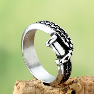 Vintage Titanium Steel Belt Buckle Ring For Men Retro Distressed Punk Gothic Dagger Star Design Open Finger Ring Jewelry