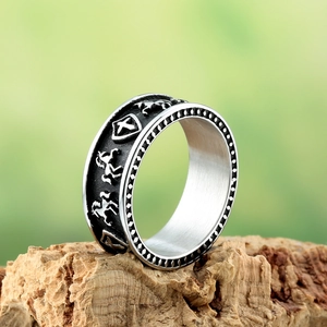 Vintage stainless steel ring for men with embossed horse and shield pattern details