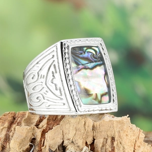 Vintage Men Square Signet Ring With Natural Abalone Shell Inlay Retro Relief Pattern Punk Metal Finger Ring Jewelry Accessory