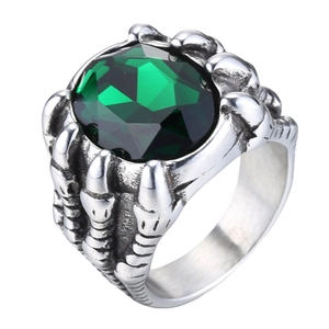 Punk Vintage Titanstahl Drachenklaue Ring mit einem großen ovalen grünen Edelstein
