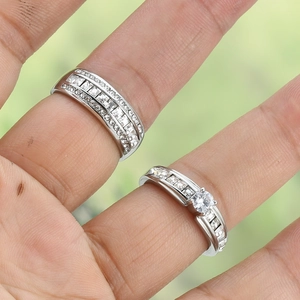 Bagues doubles en acier titane argenté avec zircone cubique pour couples