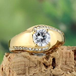 Bague en acier titane doré avec pierre ronde brillante et accents de cristal