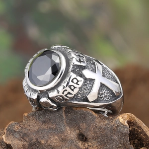 Men's retro stainless steel ring with black round gemstone and DRAR cross carvings
