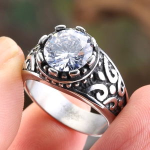 Retro punk titanium steel ring with round clear zircon and vintage floral carvings
