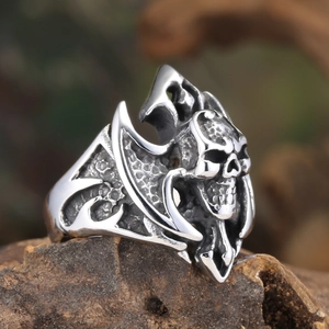 Gothic skull ring for men in vintage silver stainless steel with flame carving