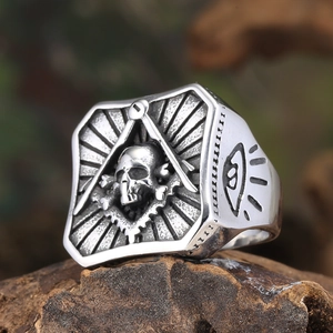 Bague maçonnique vintage en acier inoxydable avec crâne et symboles en argent gothique