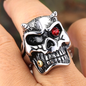 Retro punk skull ring in silver titanium steel with red crystal eye and gold detail