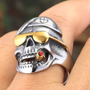 Bague tête de mort punk pour homme avec lunettes dorées et cigare à cristal rouge