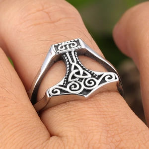 Men's vintage Celtic knot Mjölnir ring in retro stainless steel with punk style texture