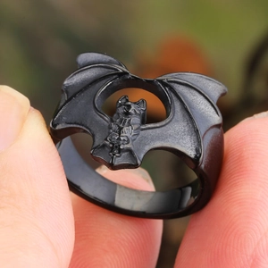 Gothic Bat Ring Stainless Steel Black Matte Hollow Wings Finger Ring Halloween Party Punk Retro Unisex Fashion Jewelry
