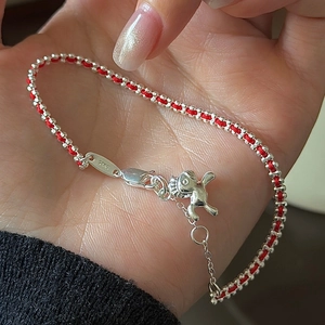 Bracciale in argento sterling S925 con cordino rosso e ciondolo a forma di cucciolo