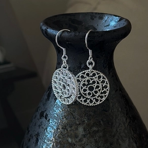 S925 Sterling Silver Retro Hollow Mandala Round Earrings For Women Korean Style Simple Geometric Flower Niche Jewelry Gift